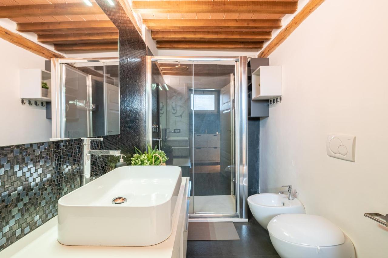 Casa San Paolino Dentro Le MuraElegant Flat Wifi E Selfcheckin Lucca Bagian luar foto