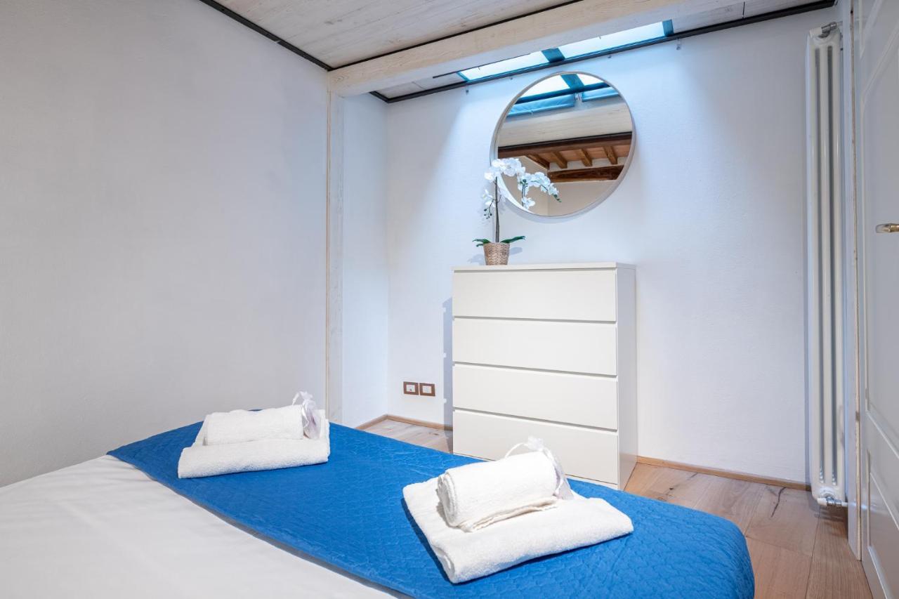 Casa San Paolino Dentro Le MuraElegant Flat Wifi E Selfcheckin Lucca Bagian luar foto