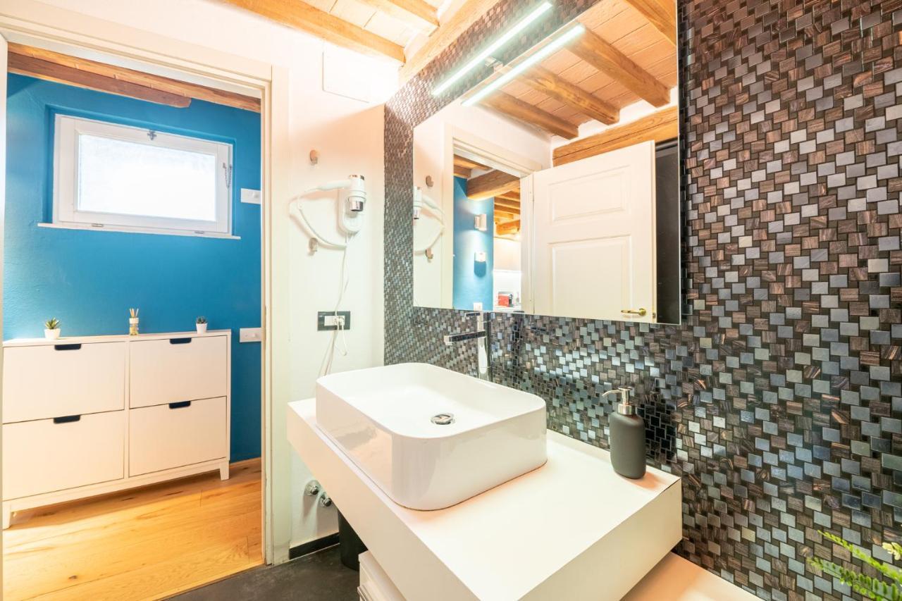 Casa San Paolino Dentro Le MuraElegant Flat Wifi E Selfcheckin Lucca Bagian luar foto
